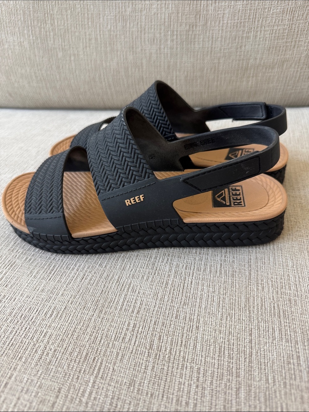 Reef Black and Tan Double-Strap Slingback Sandals - Picture 4 of 5